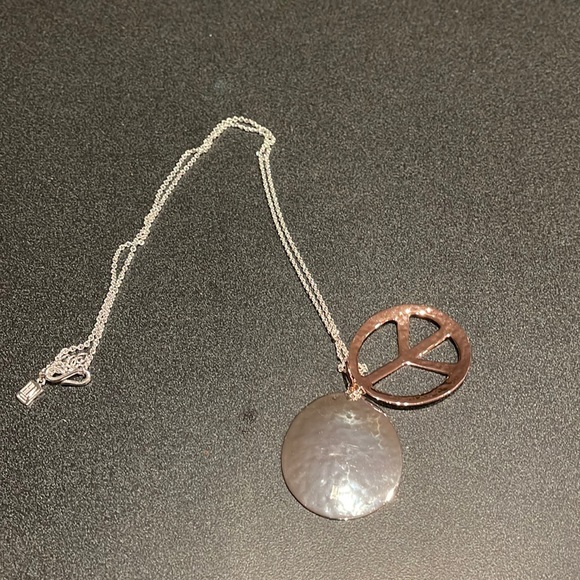 RLM Peace Sign Necklace - Picture 3 of 8